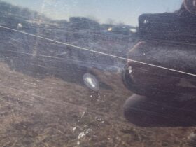 RENAULT Bal hátsó Ajtó (Részeivel)