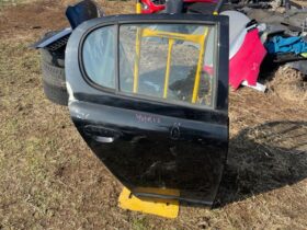 TOYOTA Jobb hátsó Ajtó (Részeivel)