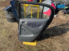 TOYOTA Jobb hátsó Ajtó (Részeivel)