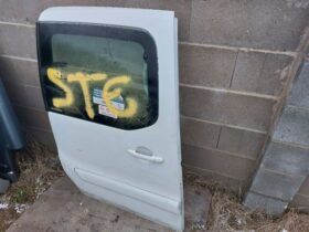 CITROËN Jobb Tolóajtó (Részeivel)