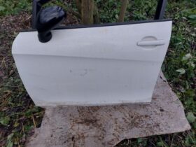SEAT Bal első Ajtó (Részeivel)