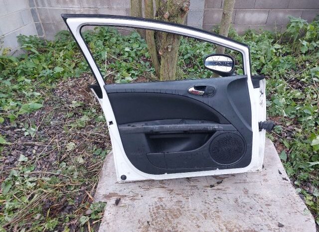 
								SEAT Bal első Ajtó (Részeivel) full									