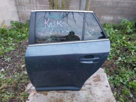 TOYOTA Bal hátsó Ajtó (Részeivel)