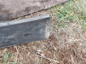 PEUGEOT Bal első Sárvédő