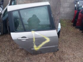 RENAULT Jobb hátsó Ajtó (Részeivel)