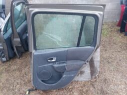 
										RENAULT Jobb hátsó Ajtó (Részeivel) full									