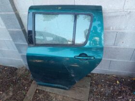 SUZUKI Bal hátsó Ajtó (Részeivel)