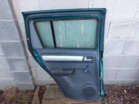 SUZUKI Bal hátsó Ajtó (Részeivel)