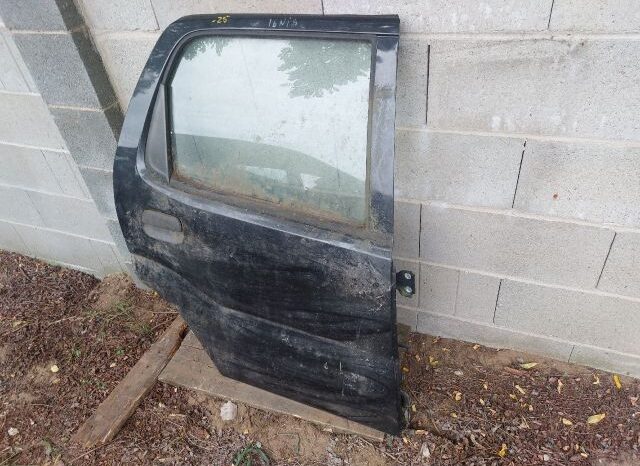 
								SUZUKI Jobb hátsó Ajtó (Részeivel) full									