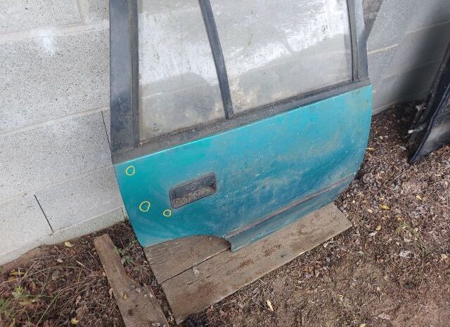 
								SUZUKI Jobb első Ajtó (Részeivel) full									