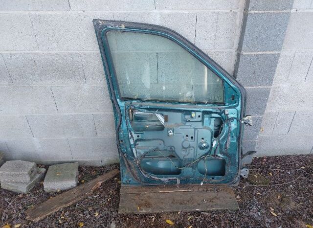
								SUZUKI Bal első Ajtó (Részeivel) full									
