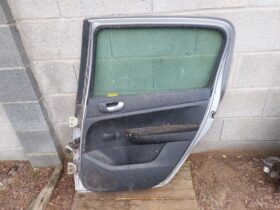PEUGEOT Jobb hátsó Ajtó (Részeivel)