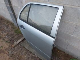 SKODA Jobb hátsó Ajtó (Részeivel)