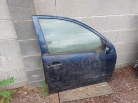SKODA Jobb első Ajtó (Részeivel)