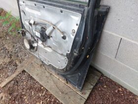 AUDI Jobb első Ajtó (Részeivel)