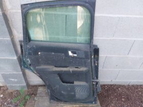 AUDI Bal hátsó Ajtó (Részeivel)