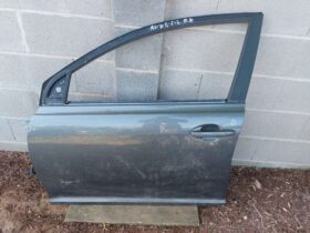 TOYOTA Bal első Ajtó (Részeivel)