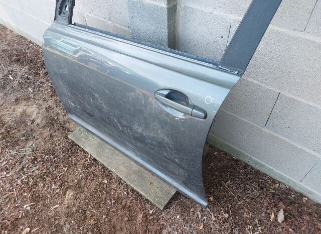 
								TOYOTA Bal első Ajtó (Részeivel) full									