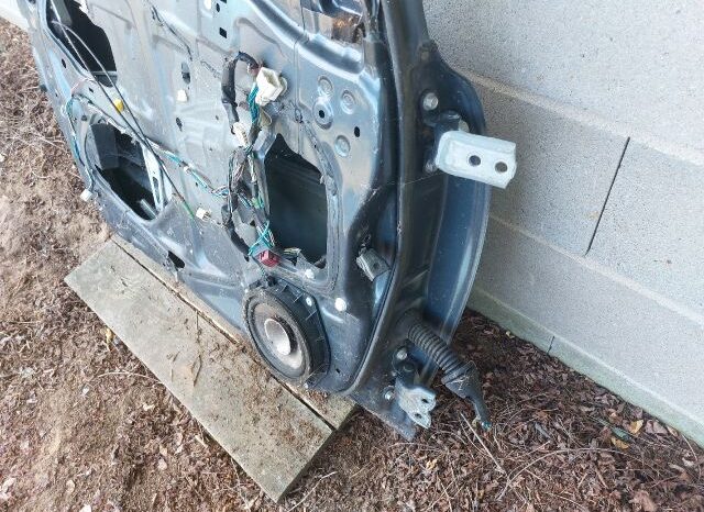 
								TOYOTA Bal első Ajtó (Részeivel) full									