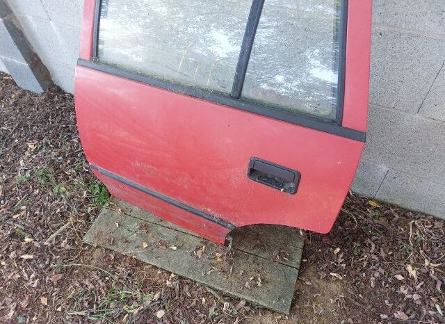
								SUZUKI Bal hátsó Ajtó (Részeivel) full									