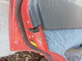 SUZUKI Bal hátsó Ajtó (Részeivel)
