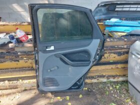 FORD Jobb hátsó Ajtó (Részeivel)