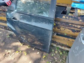 FORD Jobb hátsó Ajtó (Részeivel)