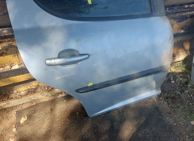 
								PEUGEOT Jobb hátsó Ajtó (Részeivel) full									