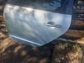 RENAULT Bal hátsó Ajtó (Részeivel)