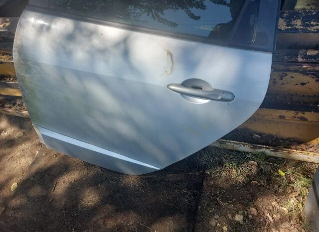 
								RENAULT Bal hátsó Ajtó (Részeivel) full									