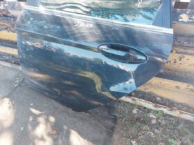 FORD Bal hátsó Ajtó (Részeivel)