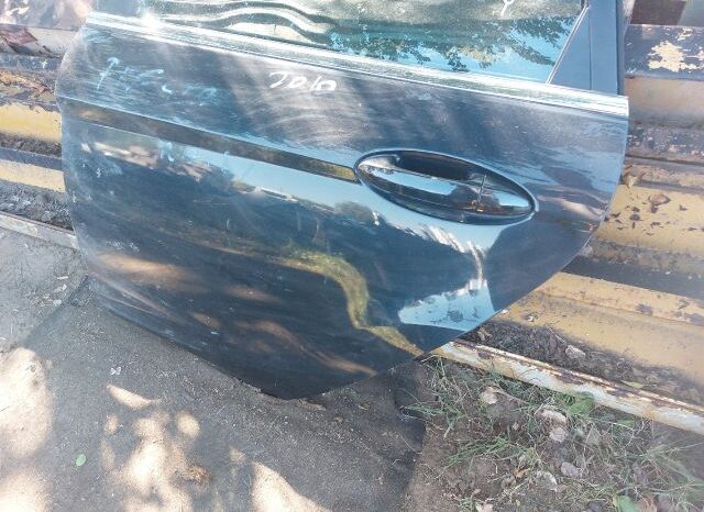 
								FORD Bal hátsó Ajtó (Részeivel) full									