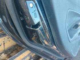 FORD Bal hátsó Ajtó (Részeivel)
