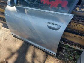 AUDI Bal első Ajtó (Részeivel)