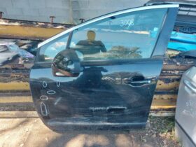PEUGEOT Bal első Ajtó (Részeivel)