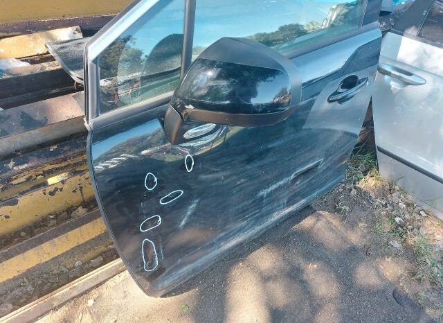 
								PEUGEOT Bal első Ajtó (Részeivel) full									