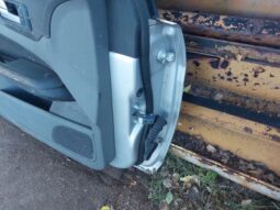 
										FORD Bal első Ajtó (Részeivel) full									