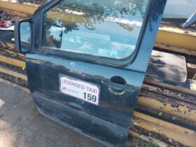 PEUGEOT Bal első Ajtó (Részeivel)