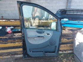 PEUGEOT Bal első Ajtó (Részeivel)