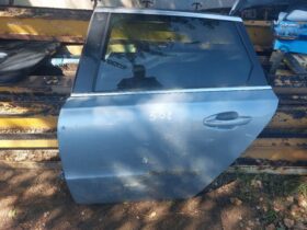 PEUGEOT Bal hátsó Ajtó (Részeivel)