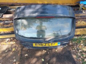 FORD Csomagtérajtó (Részeivel)