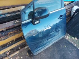 PEUGEOT Bal első Ajtó (Részeivel)