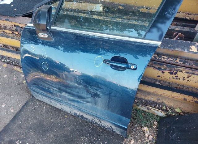 
								PEUGEOT Bal első Ajtó (Részeivel) full									