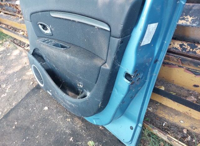 
								RENAULT Jobb első Ajtó (Részeivel) full									