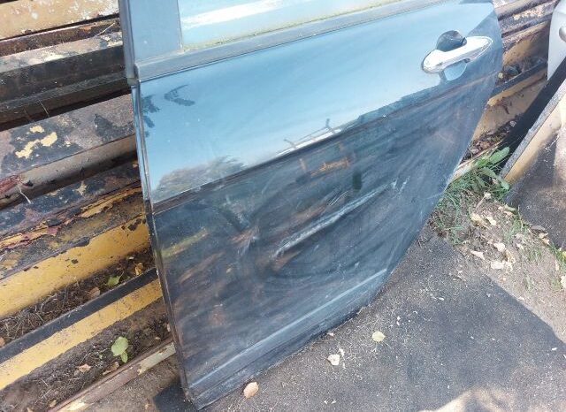 
								HONDA Bal hátsó Ajtó (Részeivel) full									