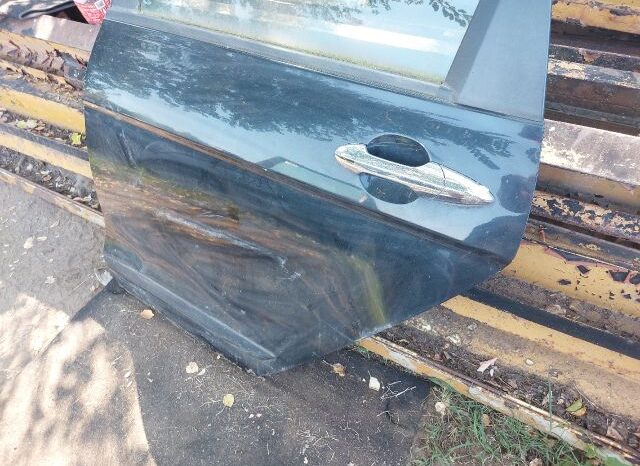 
								HONDA Bal hátsó Ajtó (Részeivel) full									