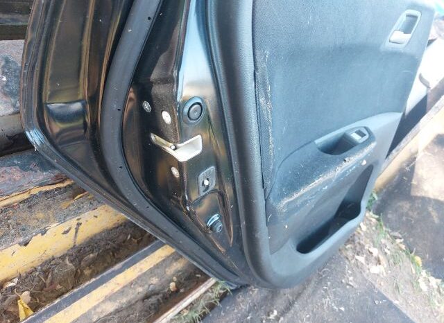 
								HONDA Bal hátsó Ajtó (Részeivel) full									