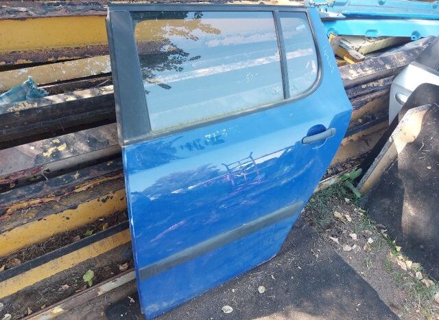 
								SKODA Bal hátsó Ajtó (Részeivel) full									