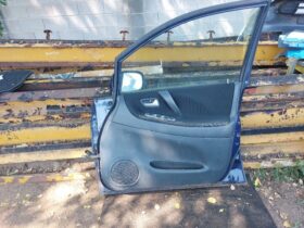 SUZUKI Jobb első Ajtó (Részeivel)