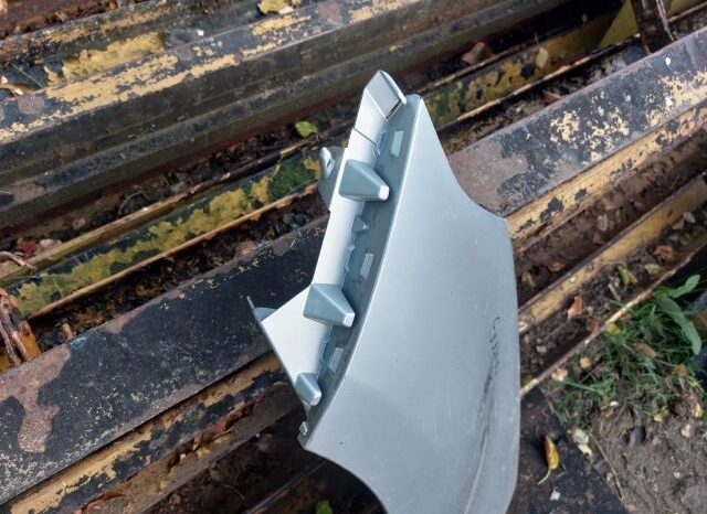 
								RENAULT Bal első Sárvédő full									